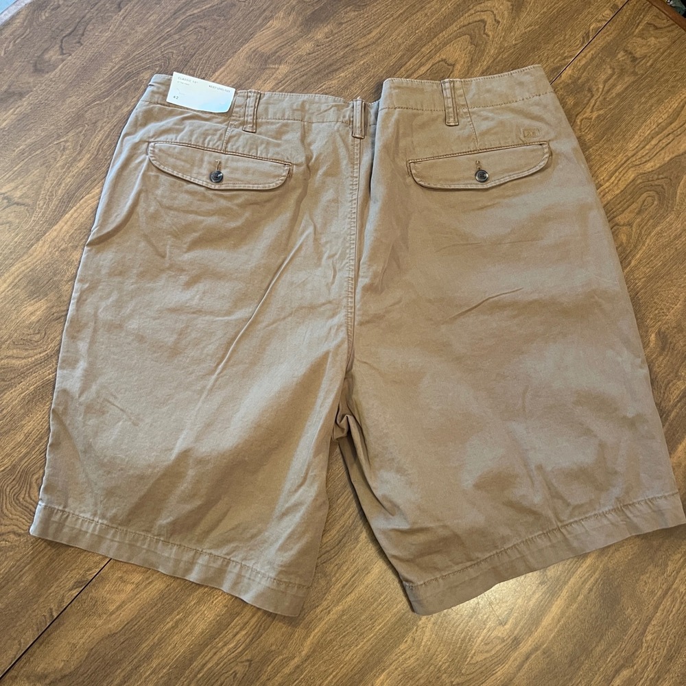 American Eagle Mens Next Level Flex Classic Khaki Shorts Tan Size 42 NWT